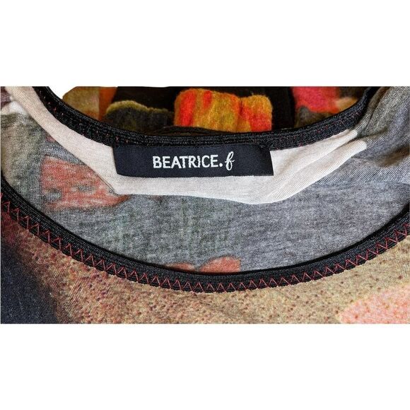 Beatrice.b Made in Italy Graphic Tunic T Size Small - Picture 6 of 7